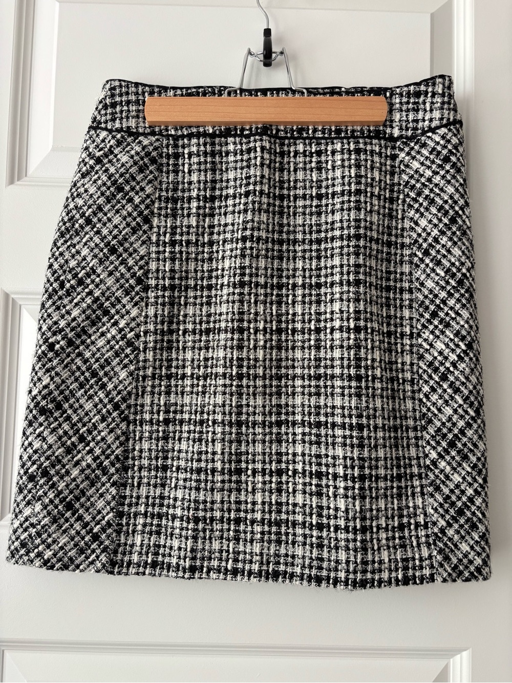 White House Black Market Tweed Pencil Skirt Size 6 NWT